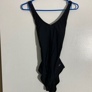 Speedo One Peice Bathing Suit With Cross Crossstraps 6